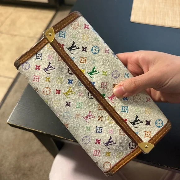 Louis Vuitton Murakami Monogram White Leather Continental Wallet - Picture 8 of 10